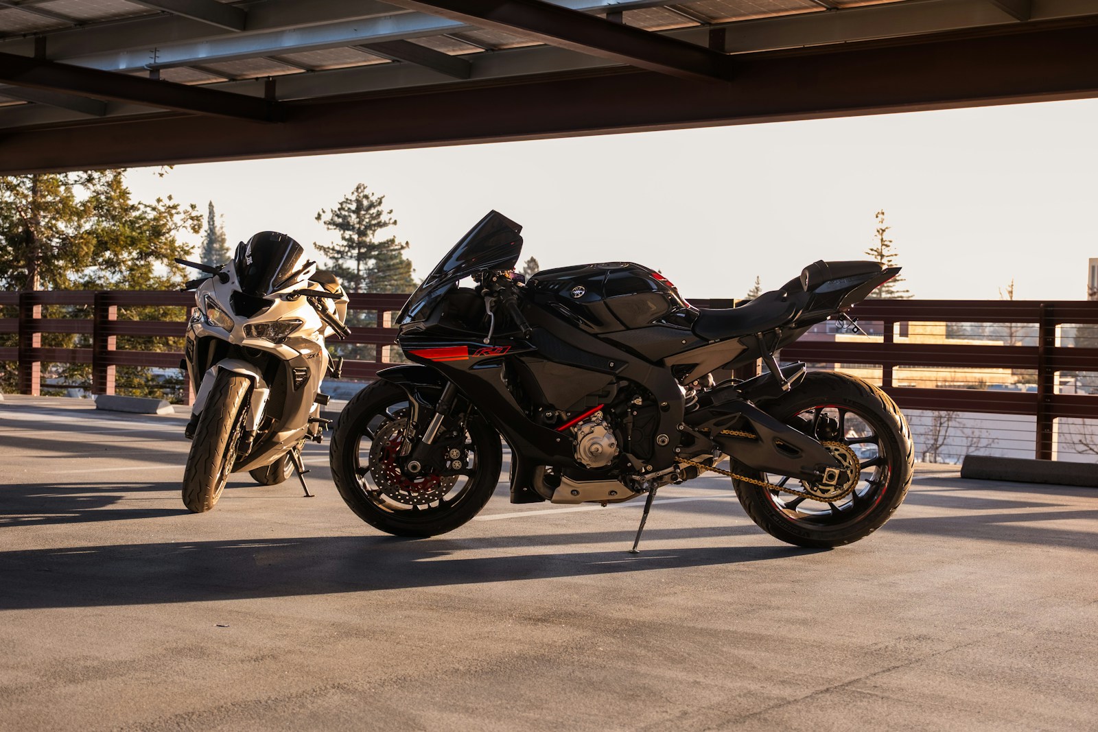 Nowoczesne zabezpieczenia motocykli – innowacje w technologii GPS